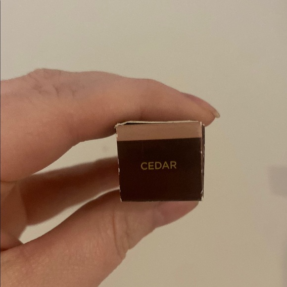 Hourglass Vanish Concealer - shade Cedar - Picture 2 of 2